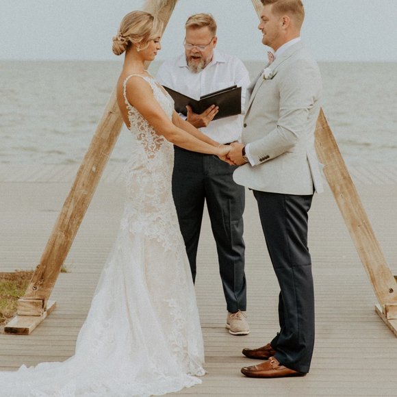 Essence Of Australia Wedding Dress D2548 Size 8 - Picture 1 of 5